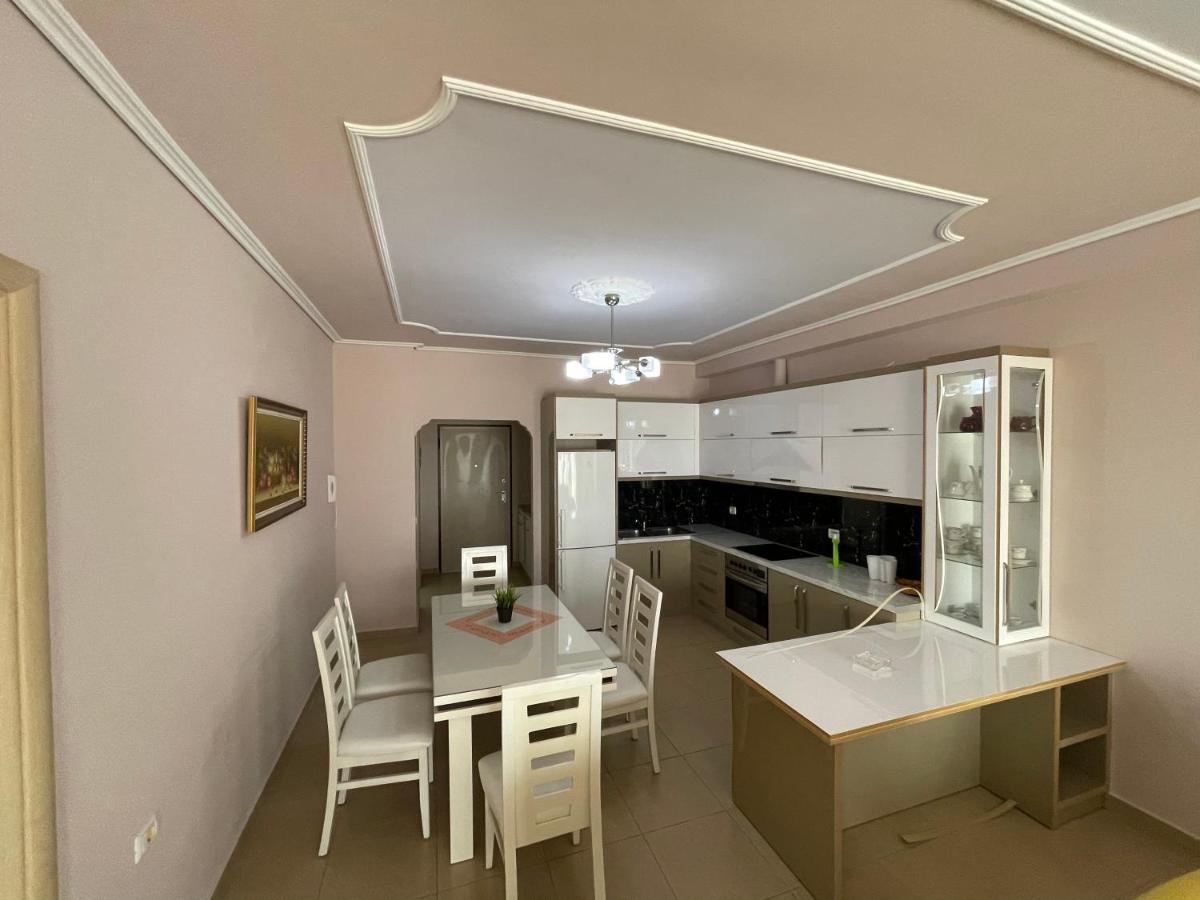 Flower Apartment Sarandë 외부 사진
